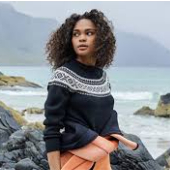 White House Black Market Black & White Fair Isle Sweater: Cashmere, Lambs Wool.. - Picture 14 of 15